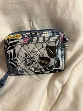 Vera Bradley Quilted Floral Zip Card Wallet